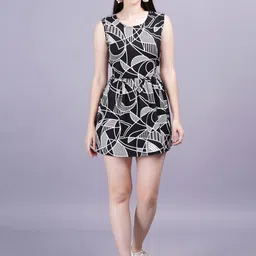 HIGHLIGHT FASHION EXPORT Geometric Print Top-picture-24