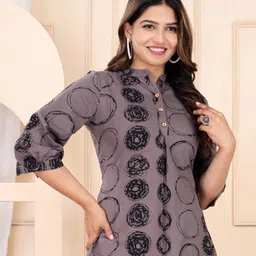 BAESD Geometric Printed Cotton Knitted Top image 3