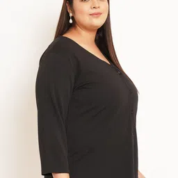 U&F Beyond Plus Size V-Neck Shirt Style Top image 2