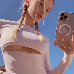 LULU & SKY Cut-Out Detailed Top image 3