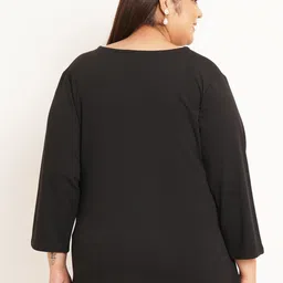 U&F Beyond Plus Size V-Neck Shirt Style Top image 4