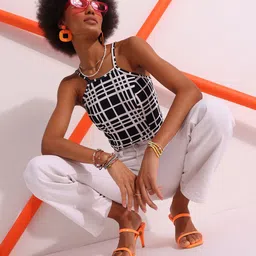 Veni Vidi Vici Black & white Checked Shoulder Straps Styled Back Crop Top image 5