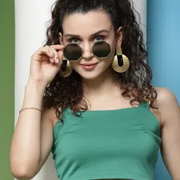 KASSUALLY Green Solid Crop Top image 1