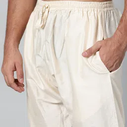 TheEthnic.Co Floral Printed Band Collar Regular Pure Cotton Kurta With Trousers image 3