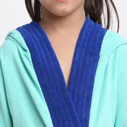 Creeva Solid Hooded Bath Robe image 5