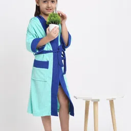 Creeva Solid Hooded Bath Robe image 2