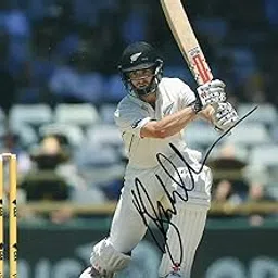 5x7 Inches Original Autographed Photo of New Zeland Cricketer Kane Williamson-picture-55