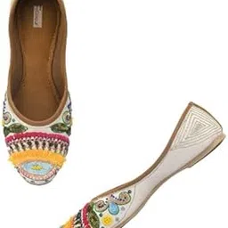 desi colour Women Ethnic Footwear Mojari/Punjabi Jutti-White Multicolour Fringes-picture-32
