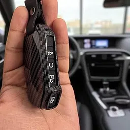 YOURKARTS.COM Car Key Cover Premium Design –Compatible with Kia Seltos 2024 2023 Facelift HTX | Carens Clavis X Line | Sonet Facelift 4 Button Smart Key - Black (Carbon Strip)-picture-16