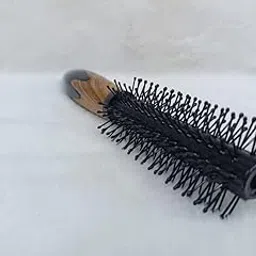 Brushing Comb for Hair Styling – Smooth, Sleek & Effortless-picture-16