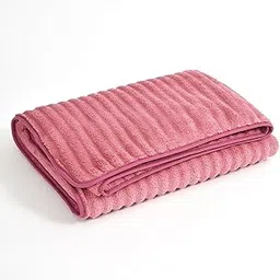 Cotton Bolls Premium Microfiber Bath Towel – Ultra-Soft, Highly Absorbent, Superior Comfort, Durable and Elegant Design, 70x140 cm (Pink)-image-11