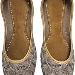 Stylish Beautiful Upper Design Jutti for Women and Girls Ethnic Punjabi Jutti/Mojari-picture-28