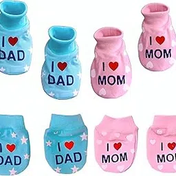 cuteably Cotton Scratch Mittens And Booties for Baby Boys And Girls Newborn, 0-6 Months, Hand Gloves With socks, I Love Mom and Dad Print (pack of 2 Set)-picture-50