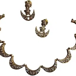 Kerala Bygone Fashion Kundan Half-Moon Choker Necklace — Gold-Tone Crescent Necklace for Women, Bridal & Ethnic Wear, Festive Jewellery-picture-44