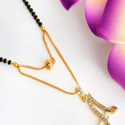 JEWEL WORLD Gold-Plated Stone-Studded Beaded Mangalsutra image 3