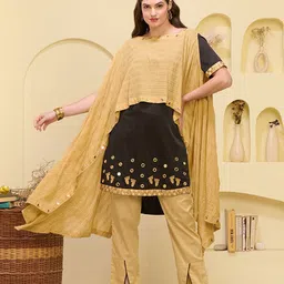 First Resort by Ramola Bachchan Women Embroidered Longline Waterfall Shrug image 3