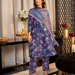 W Floral Printed Sequinned Detailed A-Line Kurta & Trousers With Dupatta-picture-36