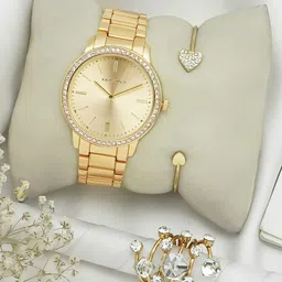JOKER & WITCH Women Gold Toned Bracelet Style Straps Watch With Bracelet & Ring image 1