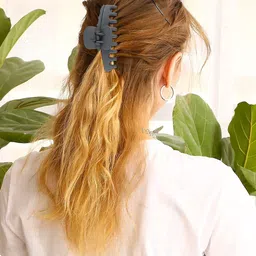 Xivir Women Set of 4 Claw Clips image 2