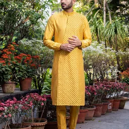 DARSHIKA MENSWEAR Floral Embroidered Diagonal Cut Thread Work Cotton Silk Kurta & Pyjama image 1