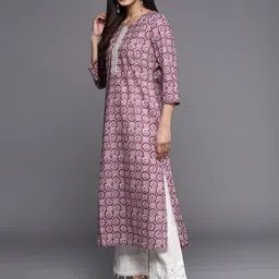 Varanga Geometric Printed Kurta image 3