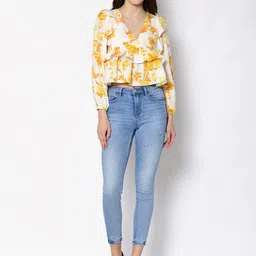 fuchsia PRETTY LOVING THING Floral Printed V-Neck Ruffle Crop Top image 1