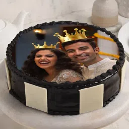 Personalised Snapshot Swirl Chocolate Cake image 3