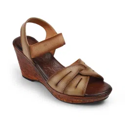 PEPPER Womens Beige Wedges Heels-picture-19