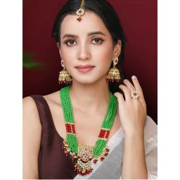 Peora Rani Pink Green Kundan and Beads Studded Necklace Earrings Maangtikka Finger Ring (Set of 4)-picture-34