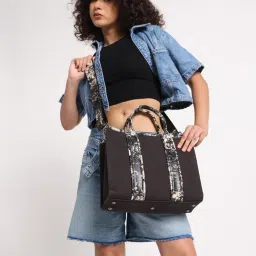 FETTI Hand Bag with Detachable Strap (M)-image-15
