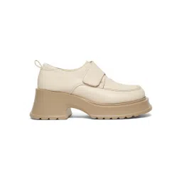VALIOSAA Cream Smart Loafers image 4
