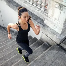 Fitbit Alta HR (Black) image 4