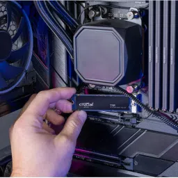 Crucial® T705 2TB PCIe Gen5 NVMe M.2 SSD image 5