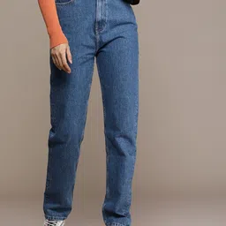 Calvin Klein Jeans Women Mid-Rise Slim Straight Fit Light Fade Jeans-image-85