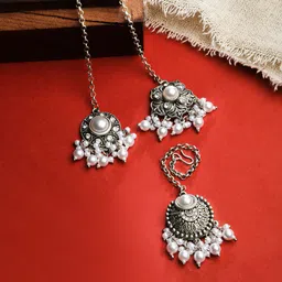 Fida Set Of 3 Silver-Plated White Pearl-Beaded Maangtikka Head Jewellery image 1