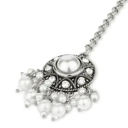 Fida Set Of 3 Silver-Plated White Pearl-Beaded Maangtikka Head Jewellery image 5