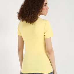 tommy hilfiger Women Fave Core Plus Regular Fit V-Neck T-Shirt image 4