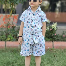 YK Unisex Kids Printed Round Neck Shirt with Shorts image 4