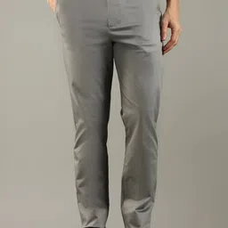 Tommy Hilfiger Men Europe Mid Rise Straight Fit Trousers image 3