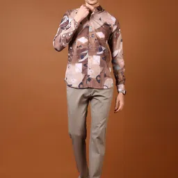 V-Mart Men Spread Collar Abstract Printed Cotton Casual Shirt image 2