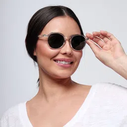 Noggah Unisex Black Lens & White Square Sunglasses with-picture-40