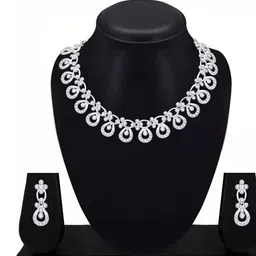 Women Click Stones Studded Jewellery Set image 1