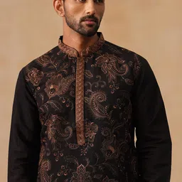 Jompers Men Paisley Printed Festive Silk Straight Kurta-picture-31