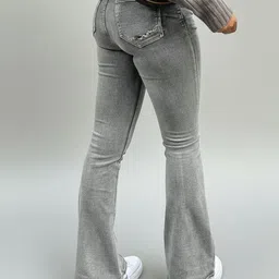 Off Duty India Women Bootcut High-Rise Low Distress Heavy Fade Jeans image 5