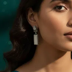 TRK Fashions Geometric Drop Earrings image 2