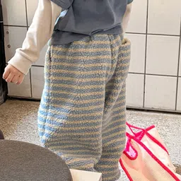 LULU & SKY Girls Printed Chinos Trousers image 4