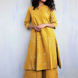 Aaghnya Women Printed Regular Kurta with Palazzos-picture-34