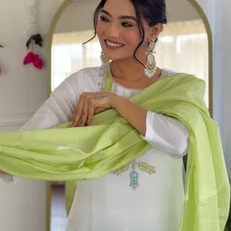 CaniBani Women Ethnic Motifs Embroidered Regular Thread Work Chanderi Silk Kurta with Trousers & With Dupatta image 2