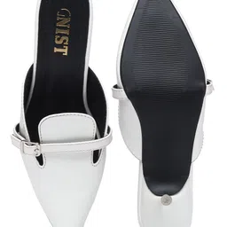 GNIST Kitten Pumps with Buckles image 4