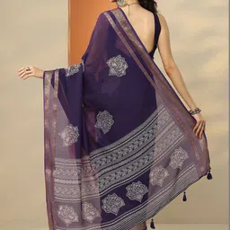 Libas Floral Silk Blend Handloom Saree image 5